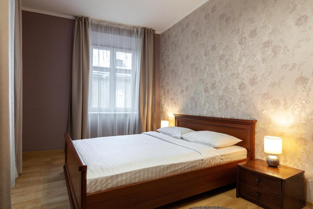 Ferienwohnung Romari Лесі Українки Lemberg Exterior foto