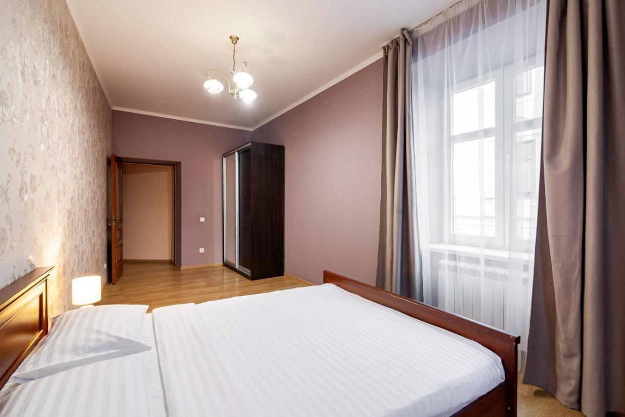 Ferienwohnung Romari Лесі Українки Lemberg Exterior foto