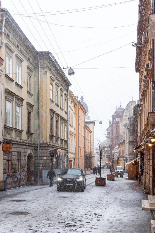 Ferienwohnung Romari Лесі Українки Lemberg Exterior foto