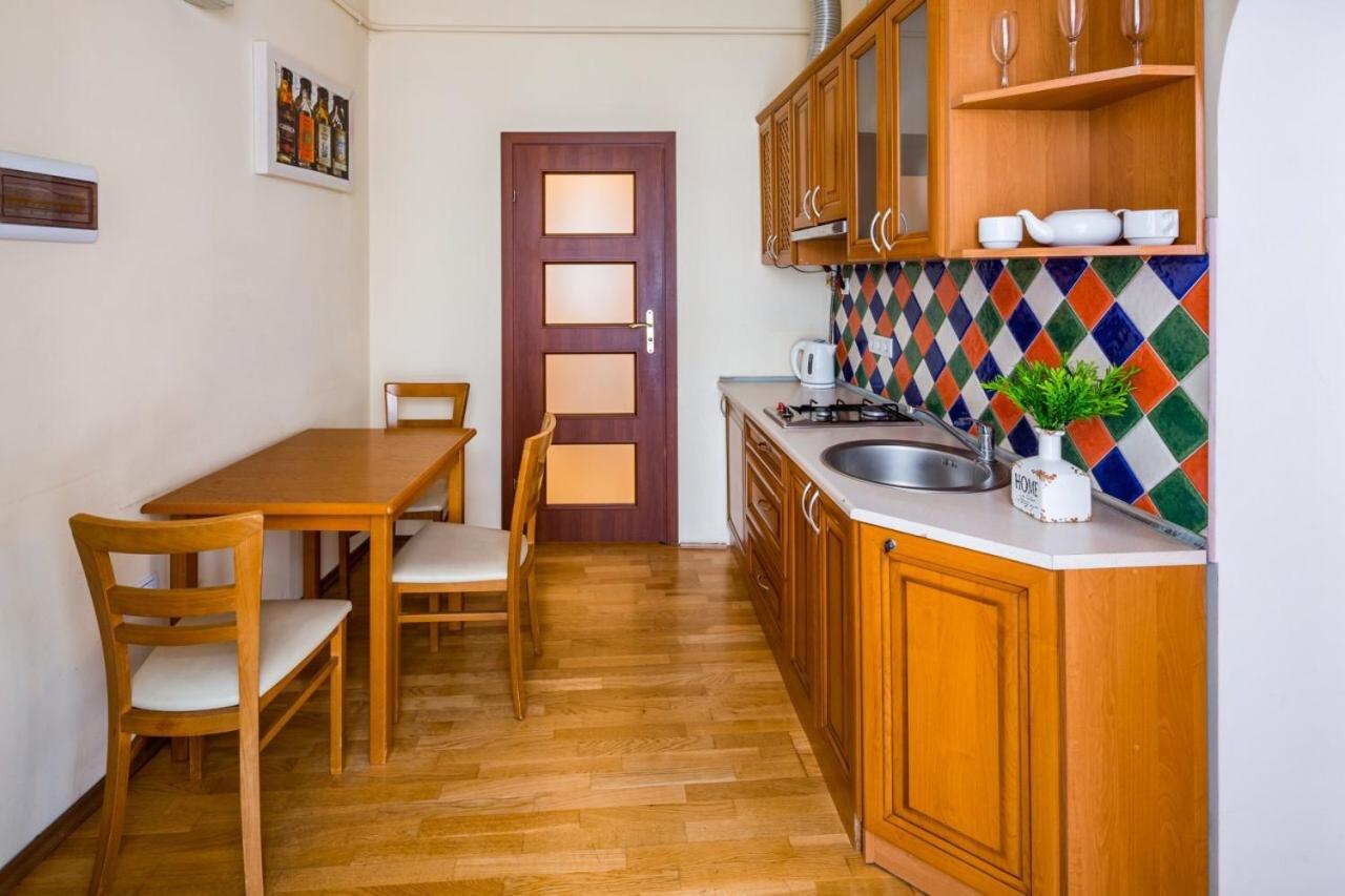 Ferienwohnung Romari Лесі Українки Lemberg Exterior foto