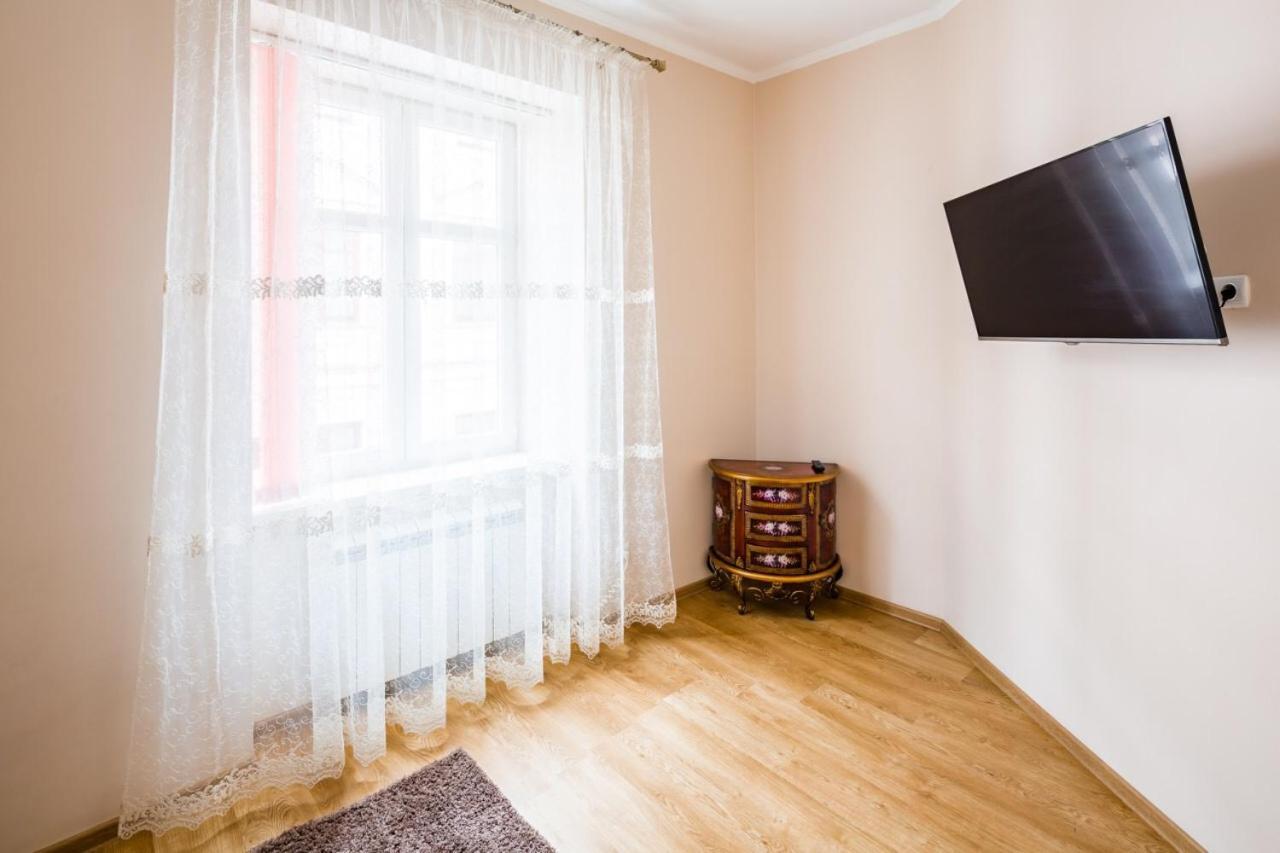Ferienwohnung Romari Лесі Українки Lemberg Exterior foto