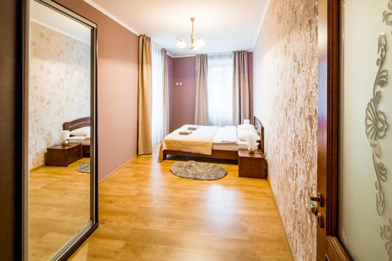 Ferienwohnung Romari Лесі Українки Lemberg Exterior foto