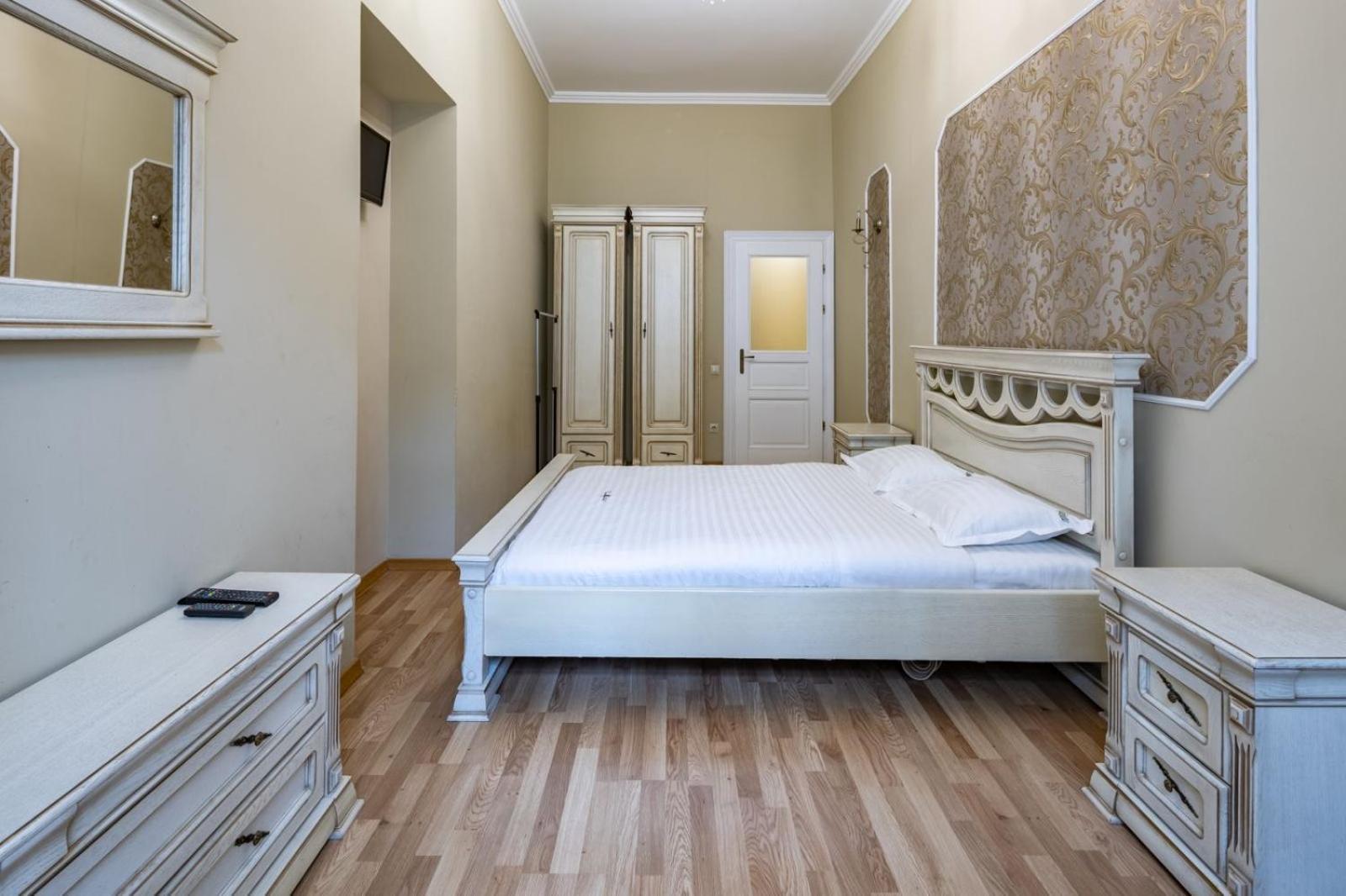 Ferienwohnung Romari Лесі Українки Lemberg Exterior foto