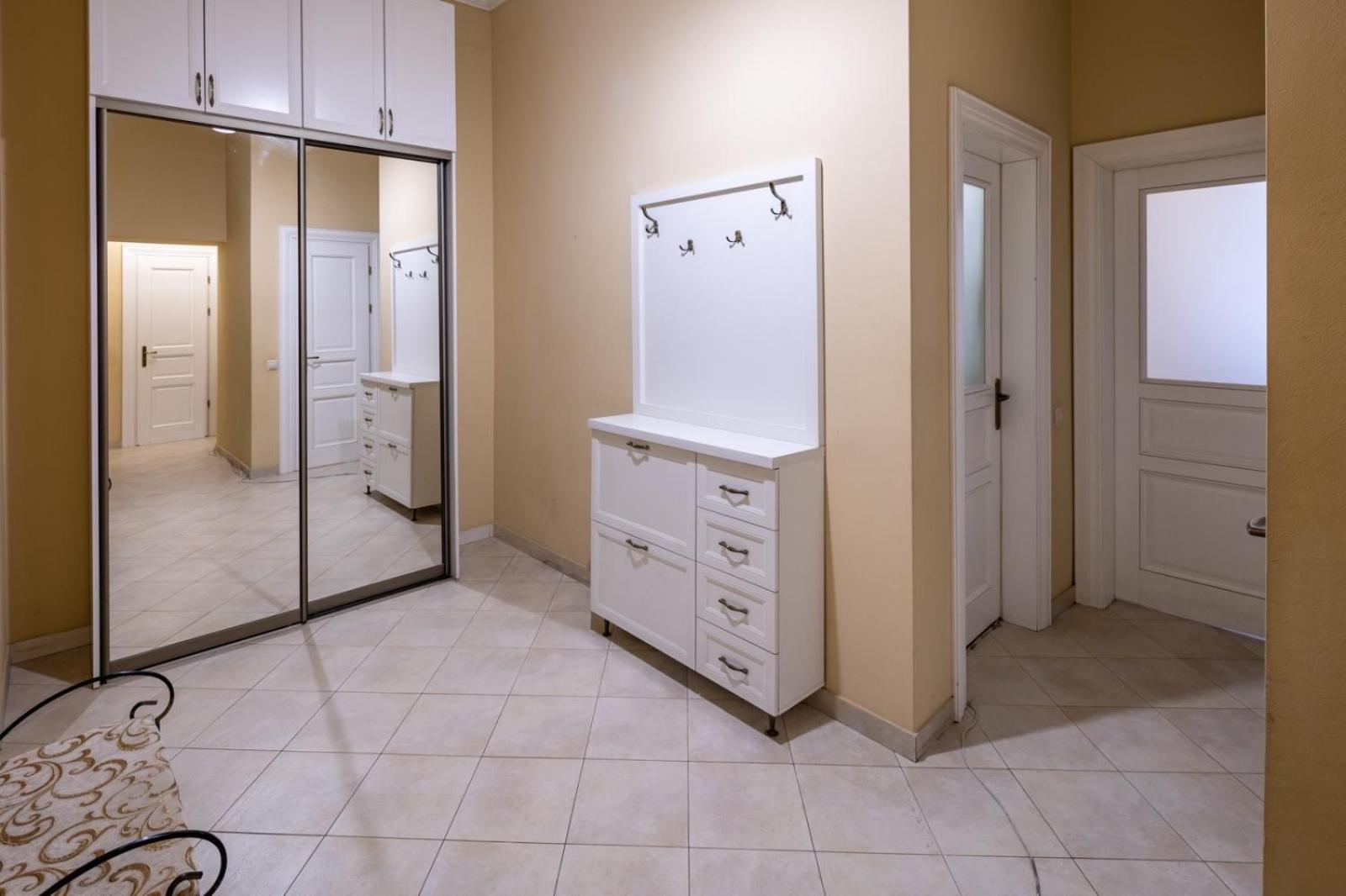 Ferienwohnung Romari Лесі Українки Lemberg Exterior foto