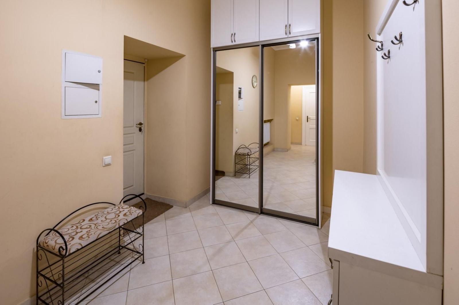 Ferienwohnung Romari Лесі Українки Lemberg Exterior foto